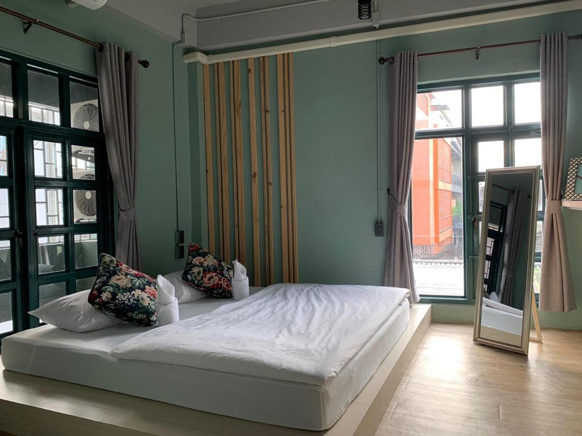 Busket Hostel Chiang Rai Exteriör bild